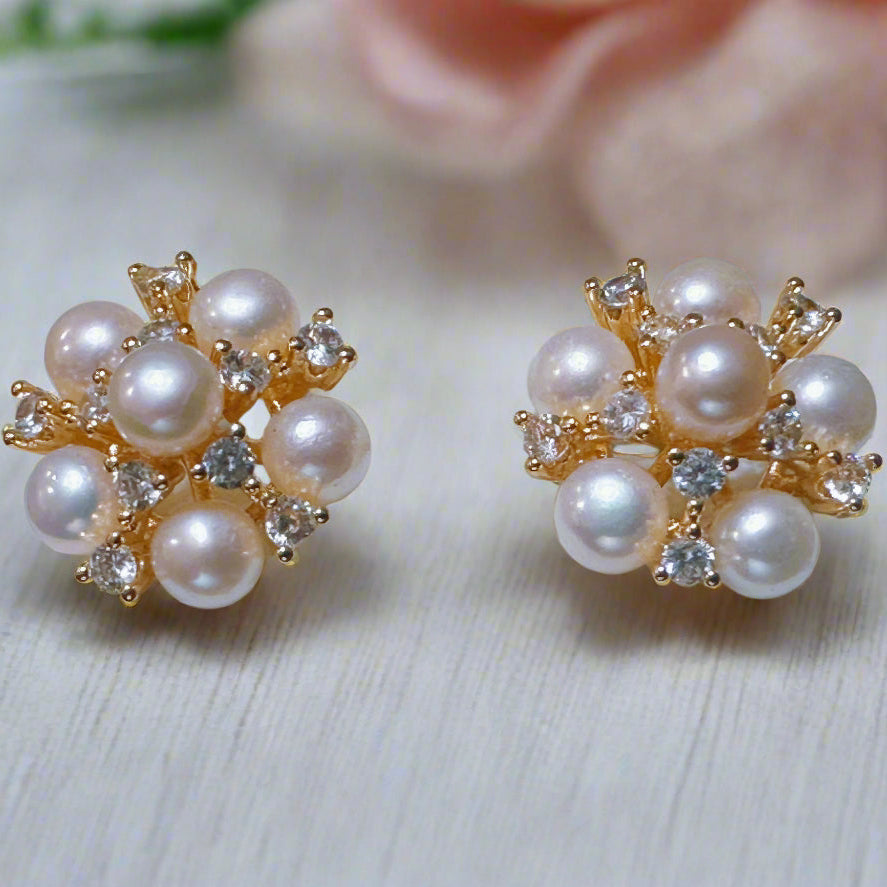 Snow Flake Freshwater Pearl Earring