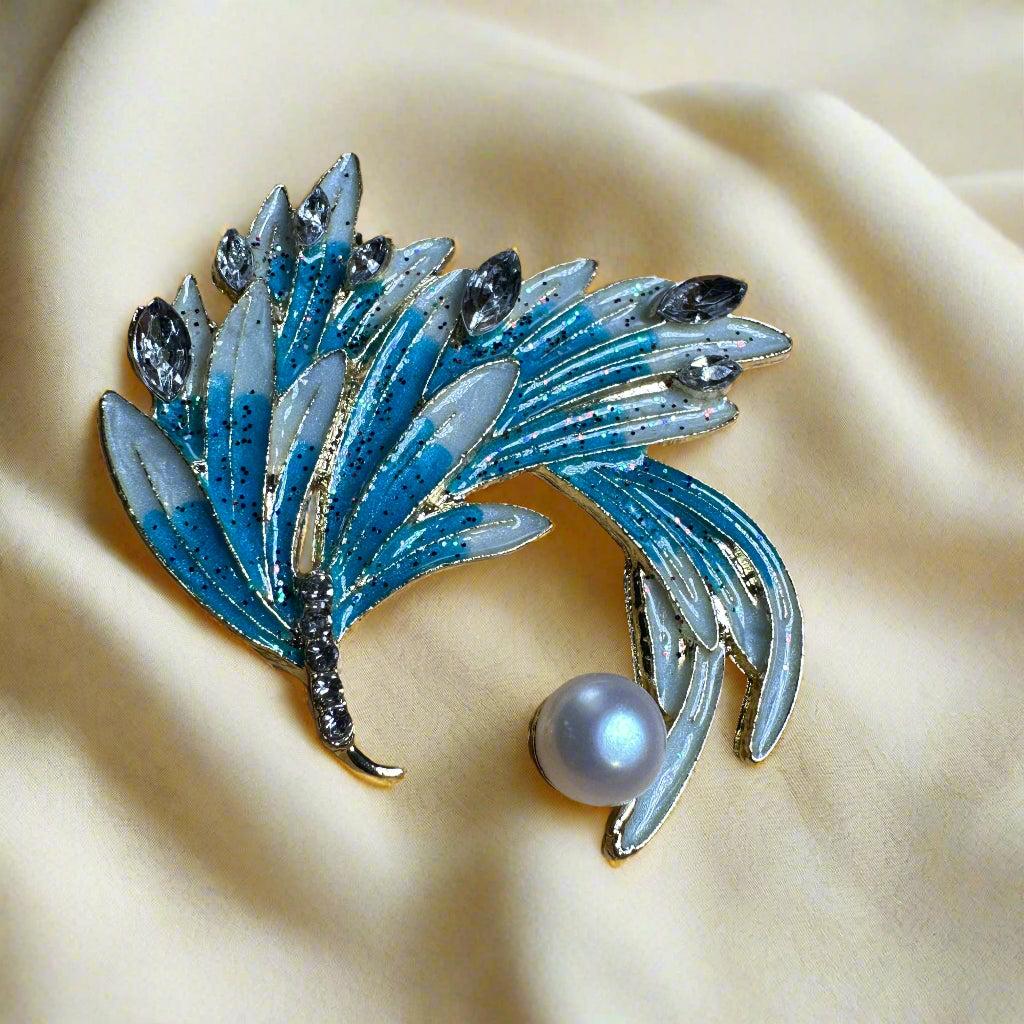 Freshwater Pearl Delicate Brooch