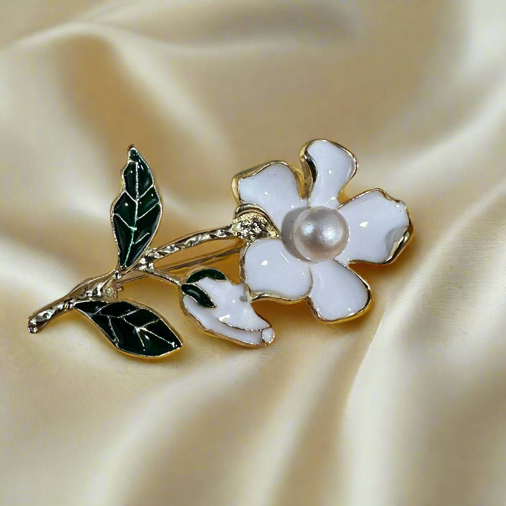 Freshwater Pearl Delicate Brooch